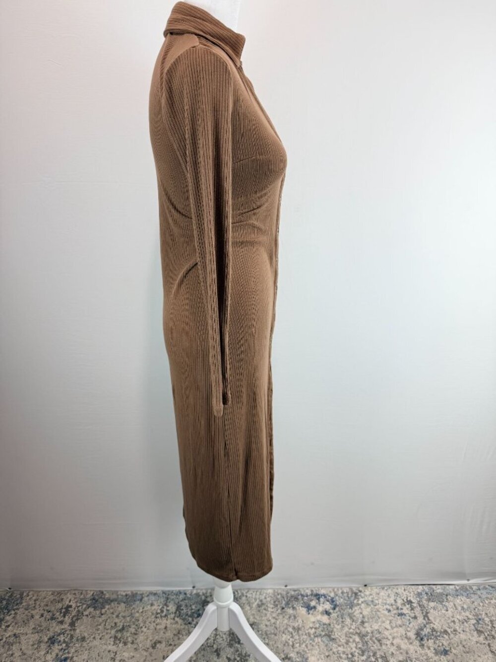 Lucca Brown Ribbed Long Sleeve Button-Down Midi Dress With Collared Neckline S - Picture 2 of 14